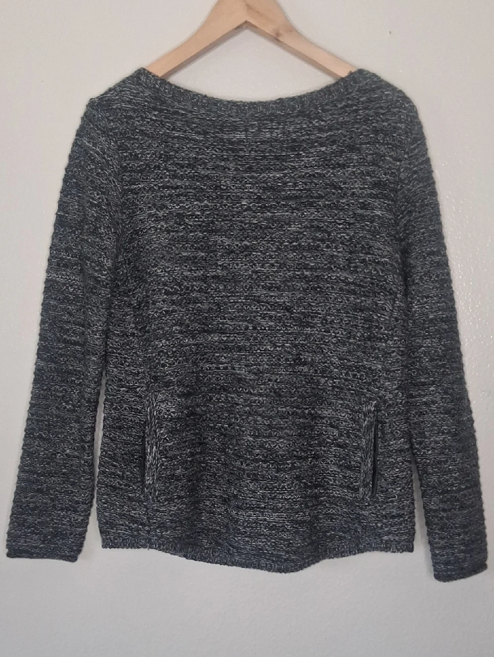 Athleta Extra Fine Merino Wool Long Sleeve Sweater Chunky Knit Grey Pockets Sz S